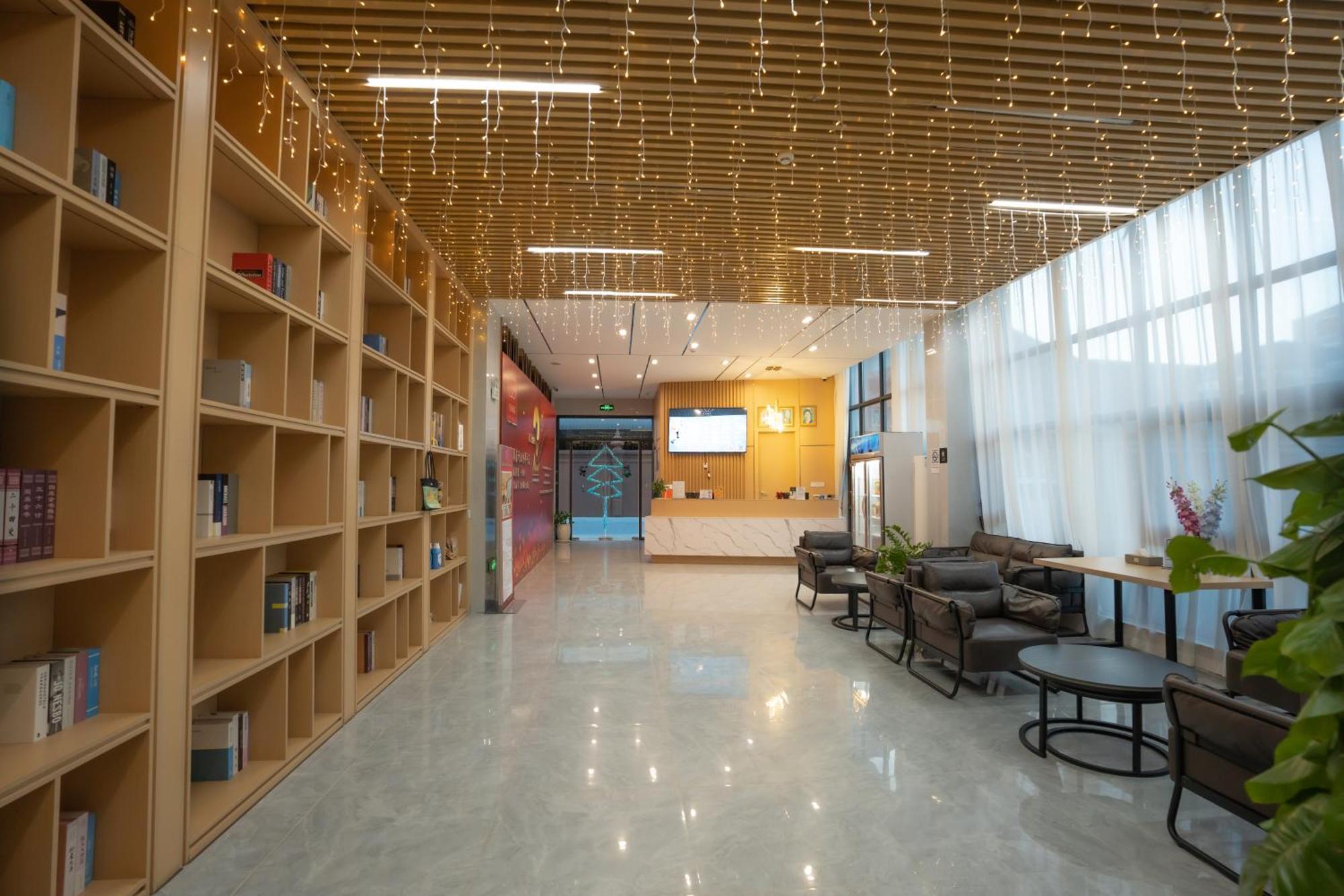 Ark Hotel Phnom Pen Exterior foto