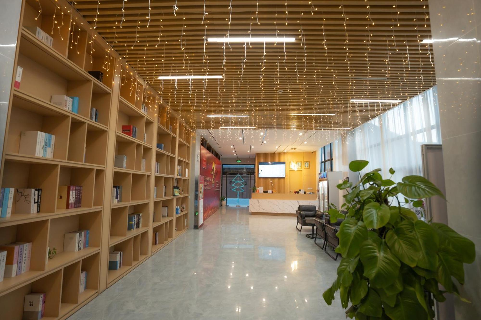 Ark Hotel Phnom Pen Exterior foto